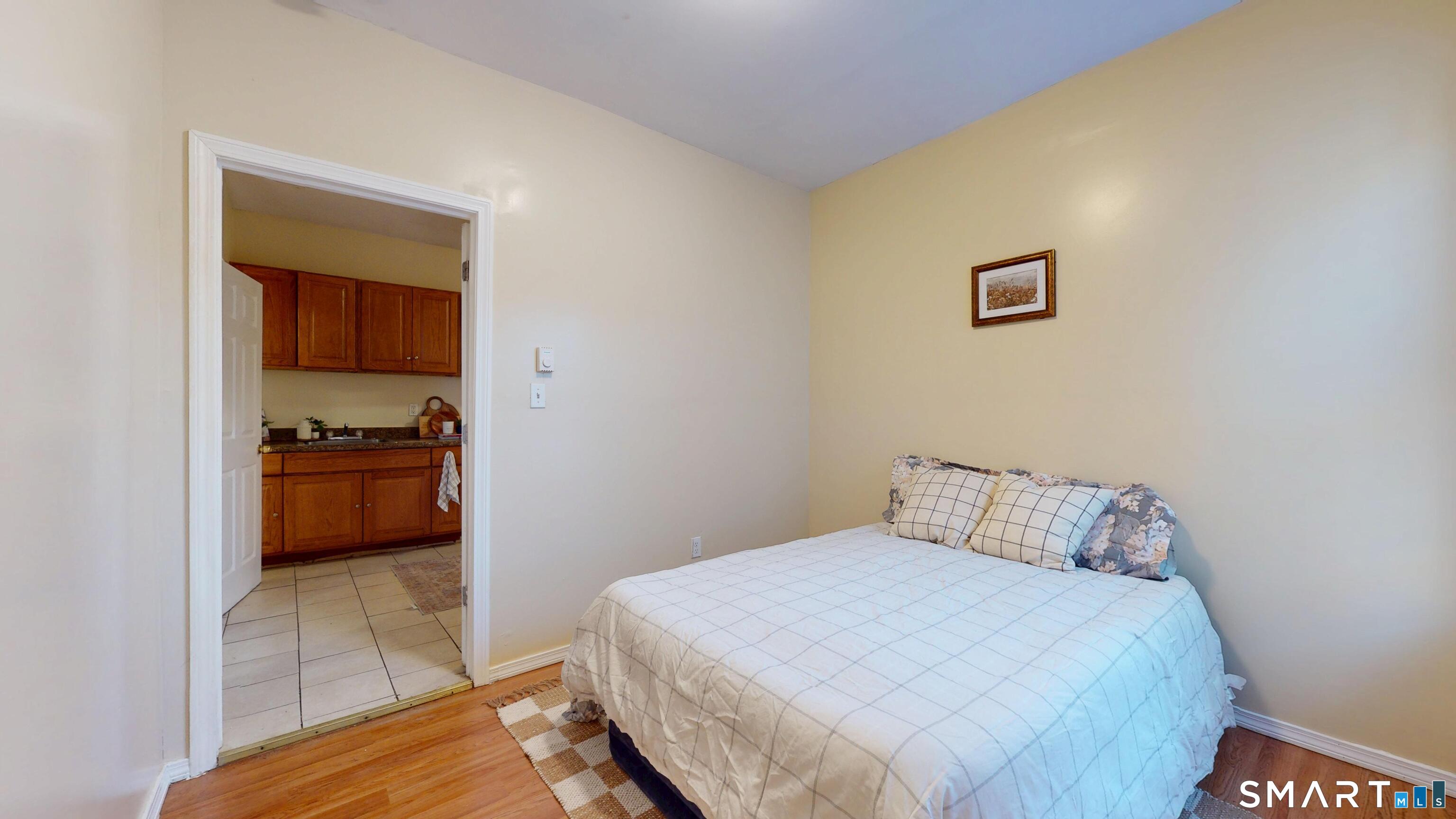 24 Madison Street Hartford, CT 06106 - Photo 11 of 17