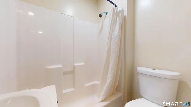 $1,600 | 24 Madison Street, Hartford, CT 06106