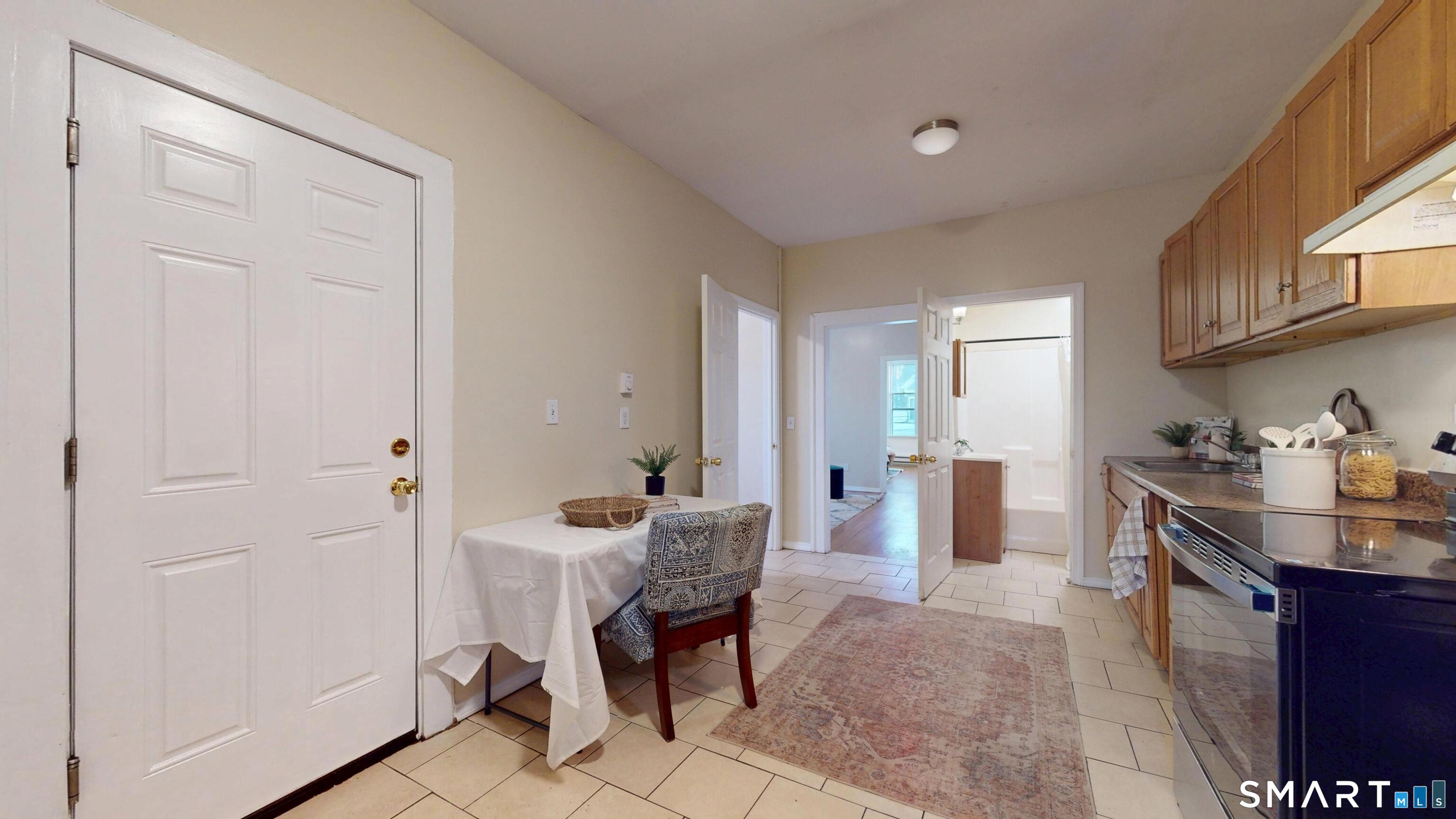 24 Madison Street Hartford, CT 06106 - Photo 7 of 17