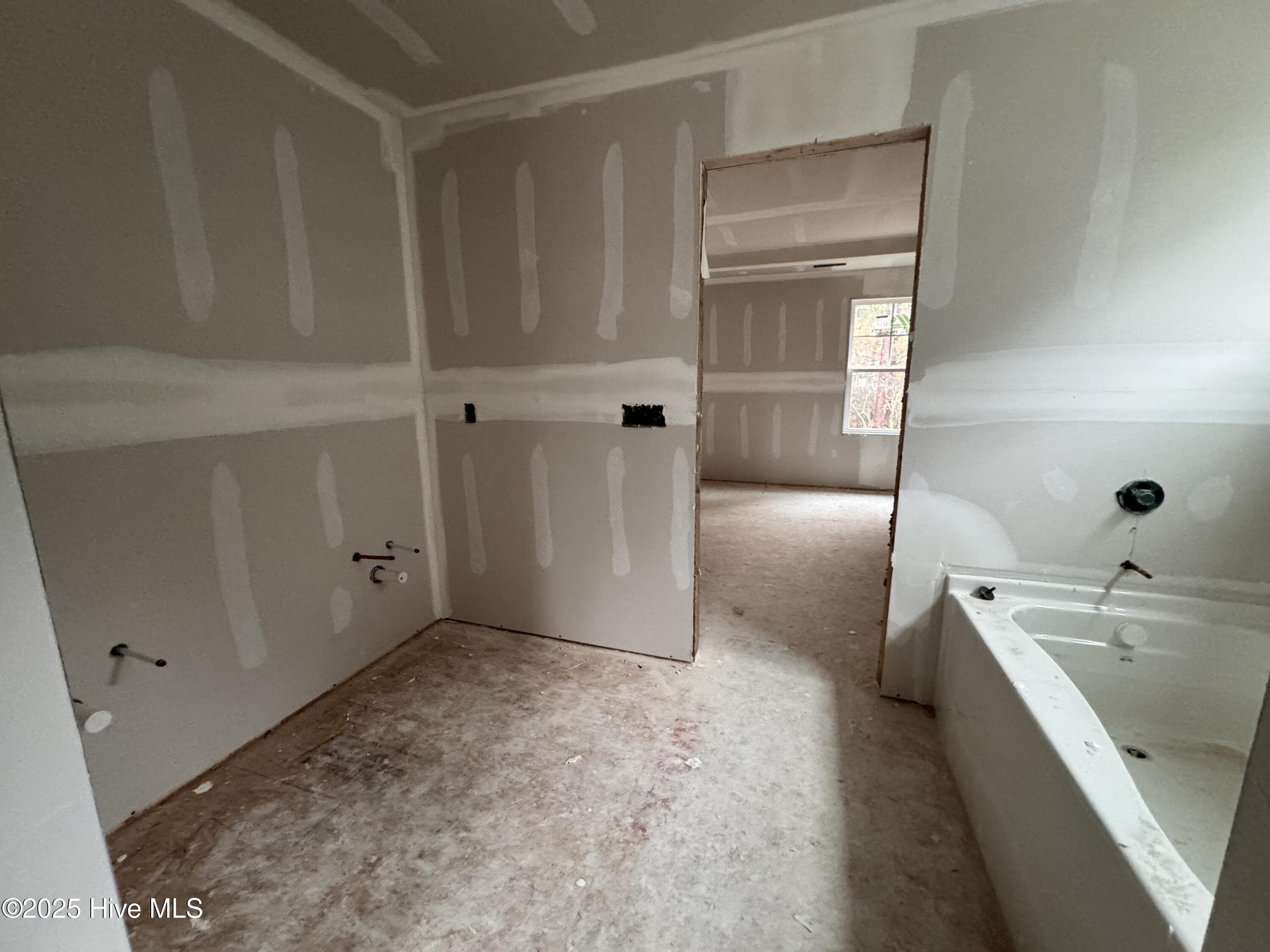 428 Redwater Trail, Unit 596 Aberdeen, NC 28315 - Photo 32 of 60 IMG_2806