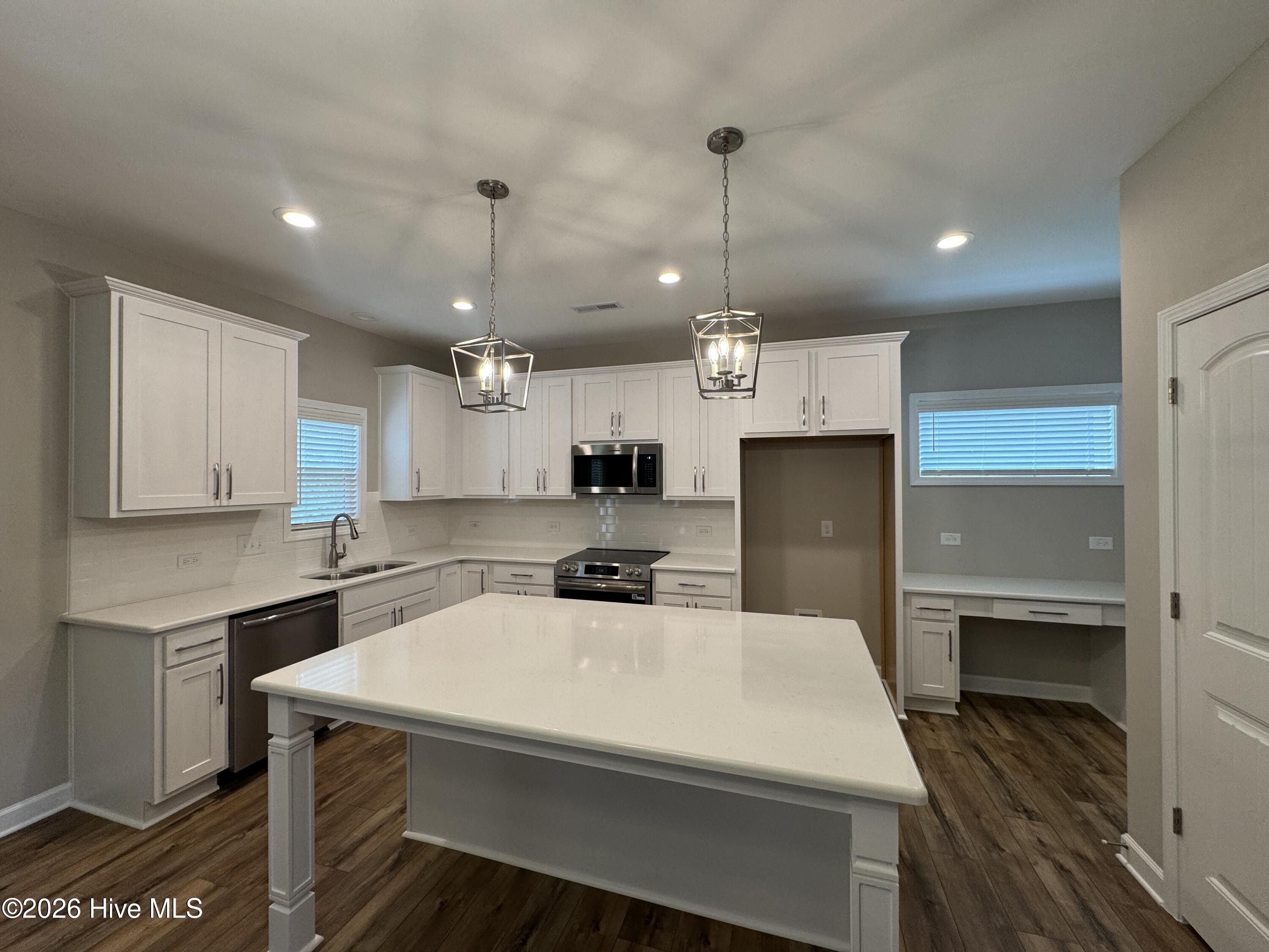 428 Redwater Trail, Unit 596 Aberdeen, NC 28315 - Photo 6 of 34 IMG_8306