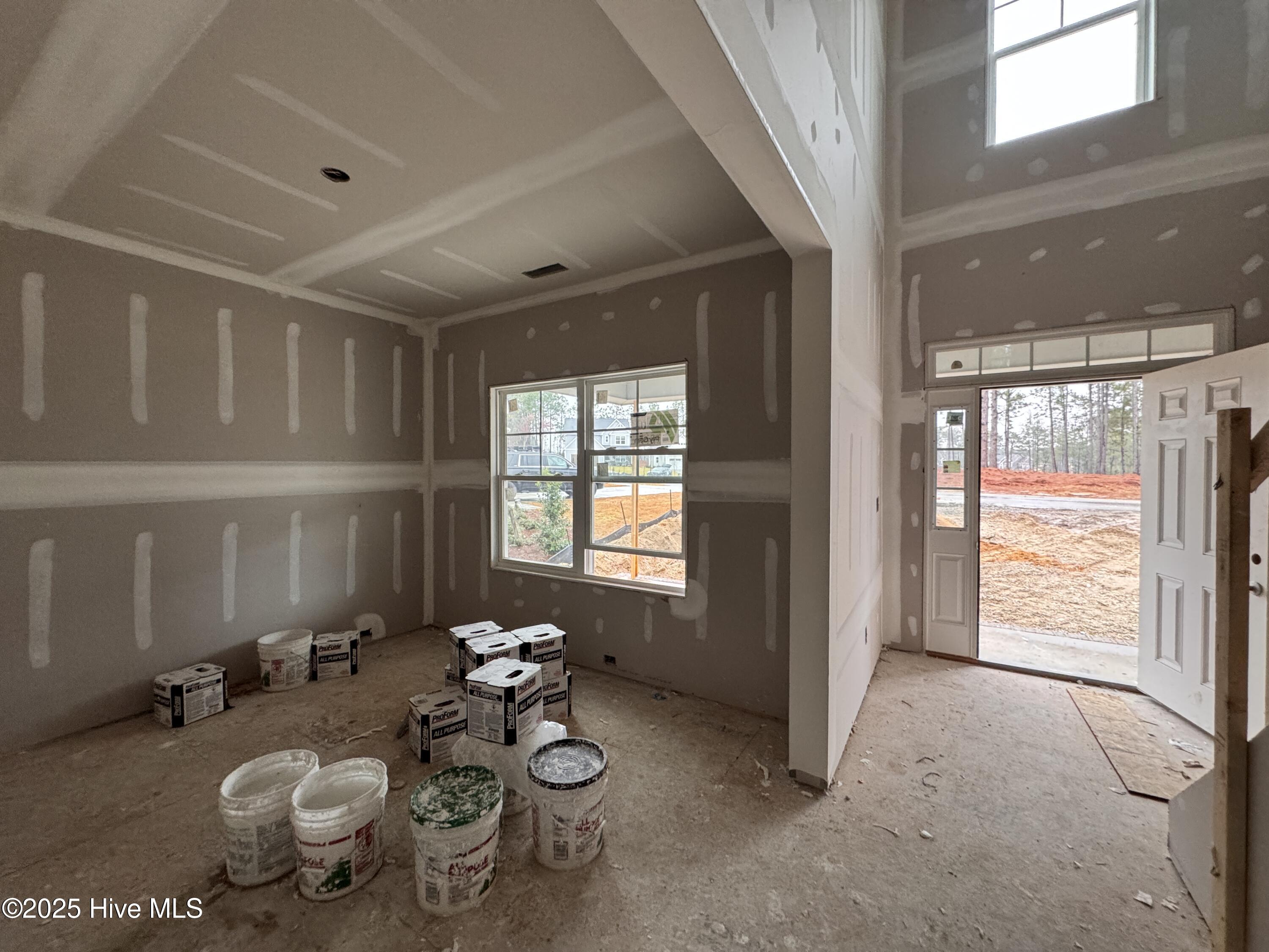 428 Redwater Trail, Unit 596 Aberdeen, NC 28315 - Photo 6 of 52 IMG_2786