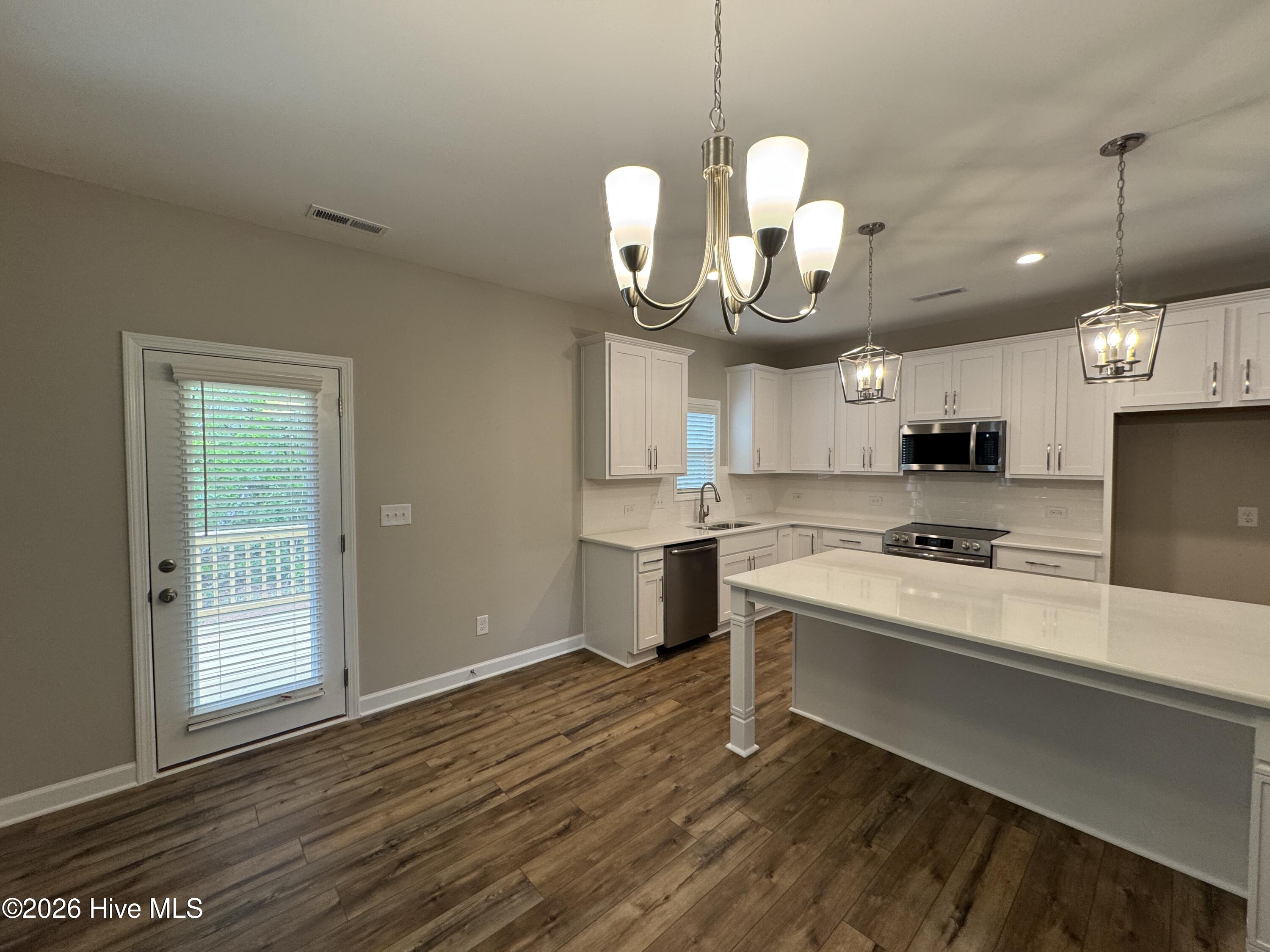 428 Redwater Trail, Unit 596 Aberdeen, NC 28315 - Photo 7 of 34 IMG_8307
