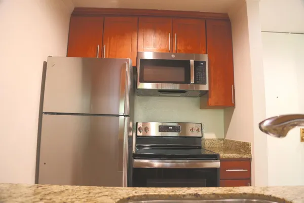 $388,000 | 7221 Shelter Creek Lane, San Bruno, CA 94066