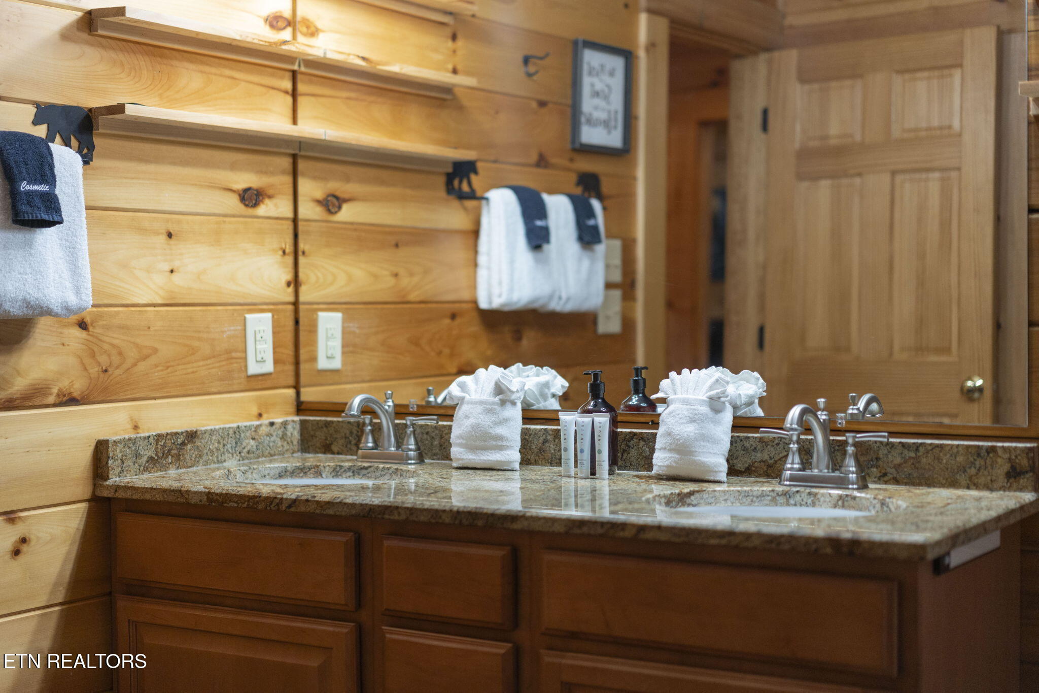 3060 Walden Ridge Road Sevierville, TN 37862 - Photo 25 of 47 53-web-or-mls-DSC00362 (1)