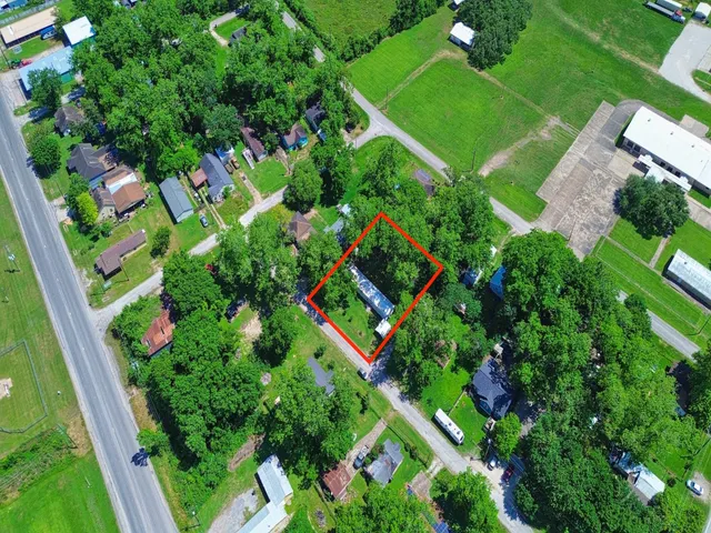 $118,000 | 210 Floyd Street, Boling, TX 77420