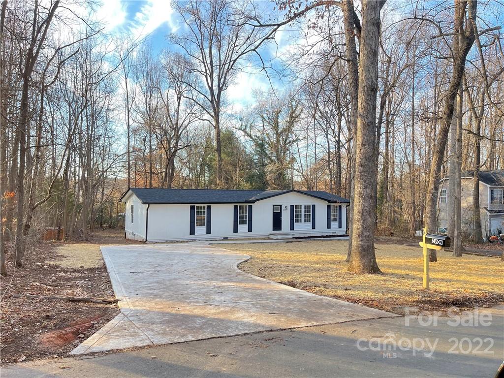 2209 Sunset Boulevard Charlotte, NC 28269 - Photo 2 of 17 a view of a house with a yard