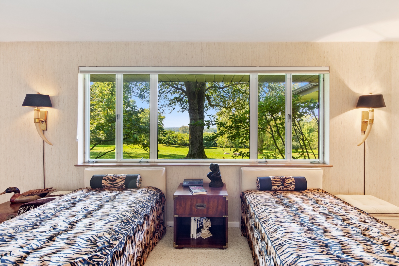 126 Brinker Road Barrington Hills, IL 60010 - Photo 20 of 31 a bedroom with a bed and a window