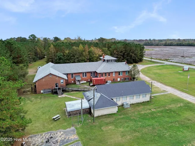 $350,000 | 9291 Highway 171, Williamston, NC 27892