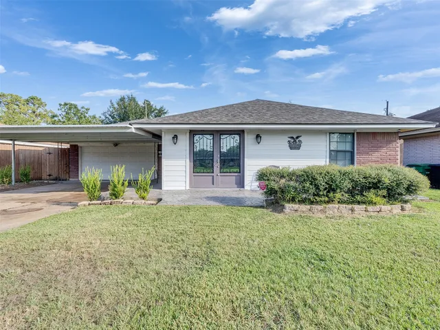$2,200 | 667 Edgebrook Drive, Houston, TX 77034
