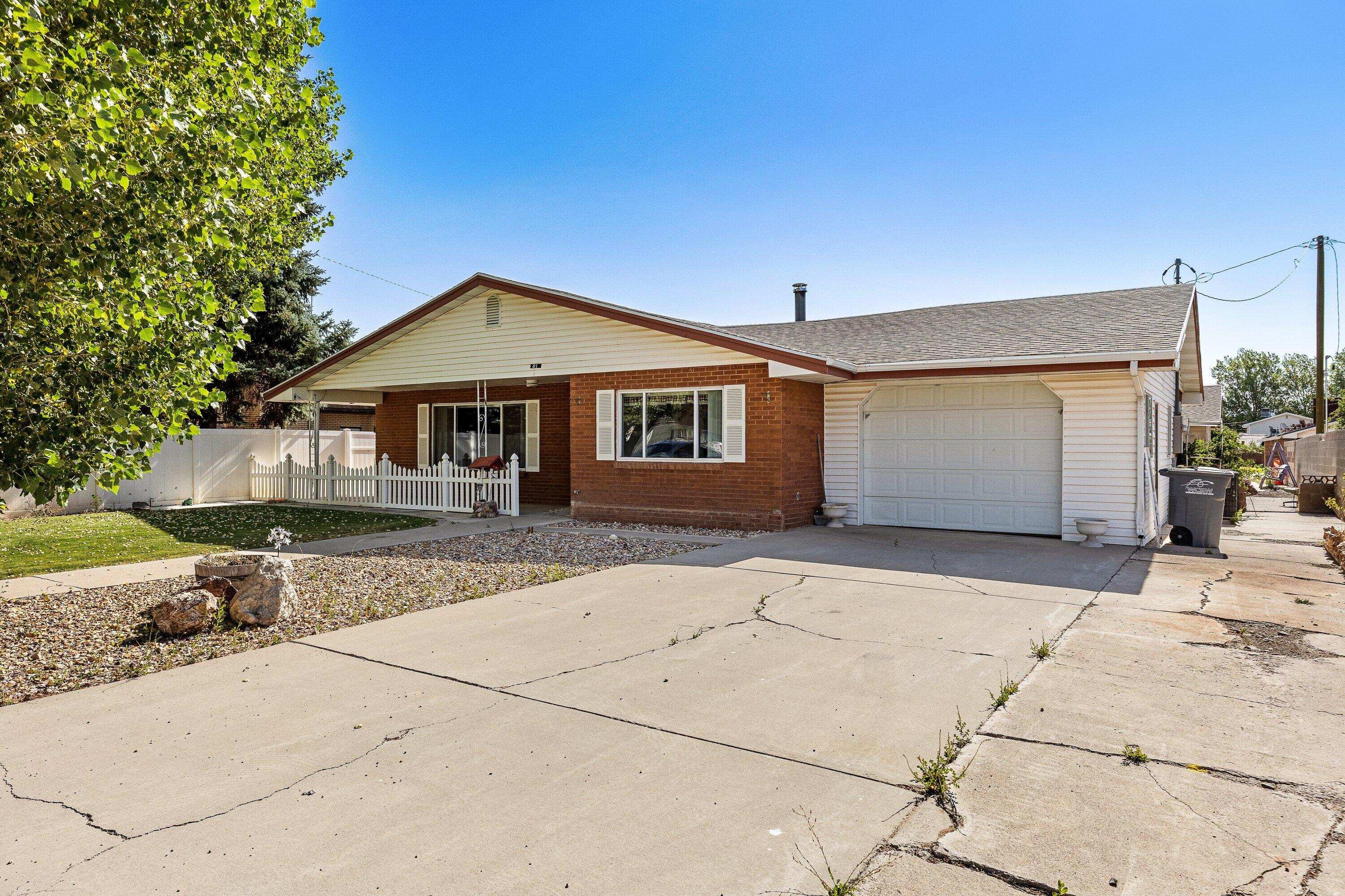81 South Center Street Enterprise, UT 84725 - Photo 2 of 35 Front view