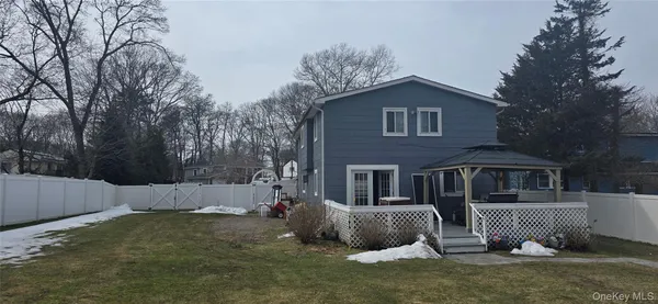 $625,000 | 606 Birch Hollow Drive, Shirley, NY 11967
