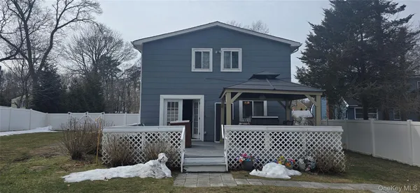 $625,000 | 606 Birch Hollow Drive, Shirley, NY 11967