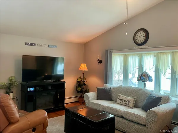 $625,000 | 606 Birch Hollow Drive, Shirley, NY 11967