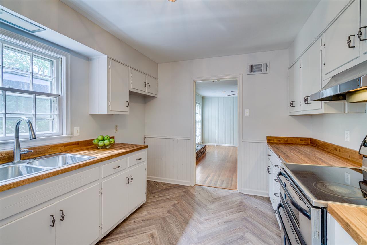 605 Kinsman Road Memphis, TN 38120 - Photo 12 of 25 Gallery Image 12