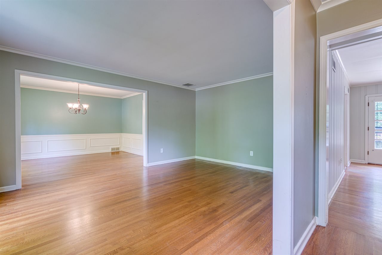 605 Kinsman Road Memphis, TN 38120 - Photo 6 of 25 Gallery Image 6