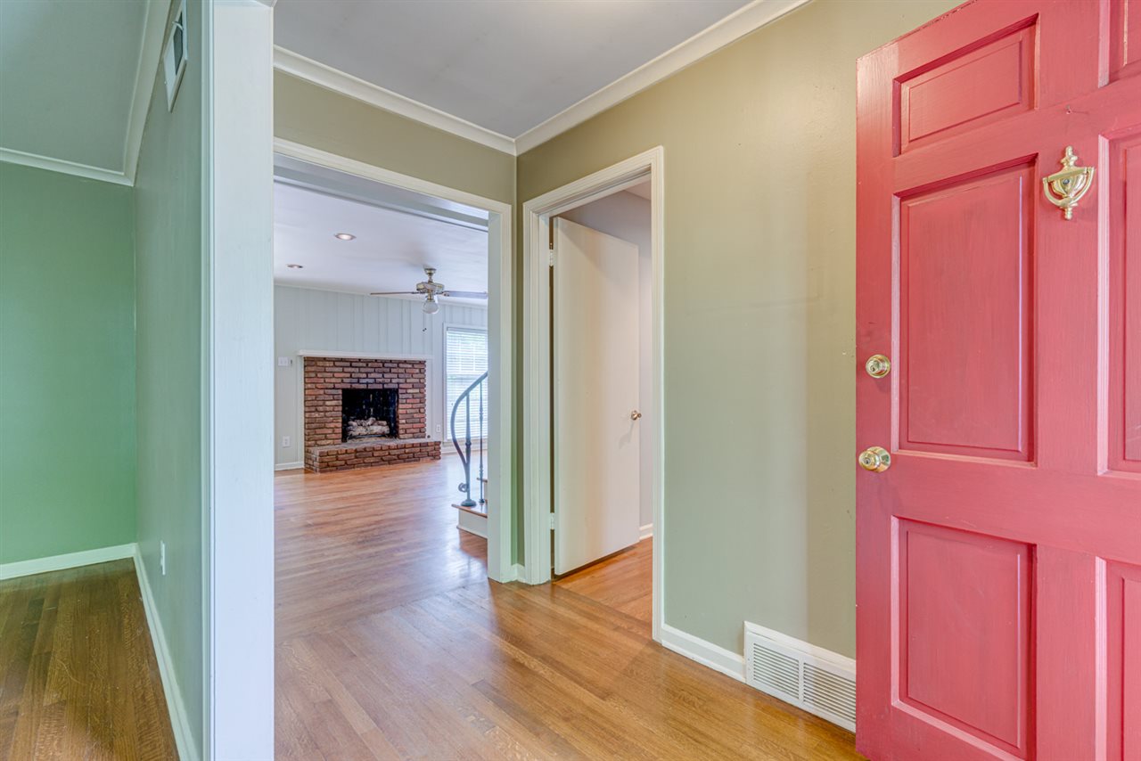 605 Kinsman Road Memphis, TN 38120 - Photo 7 of 25 Gallery Image 7