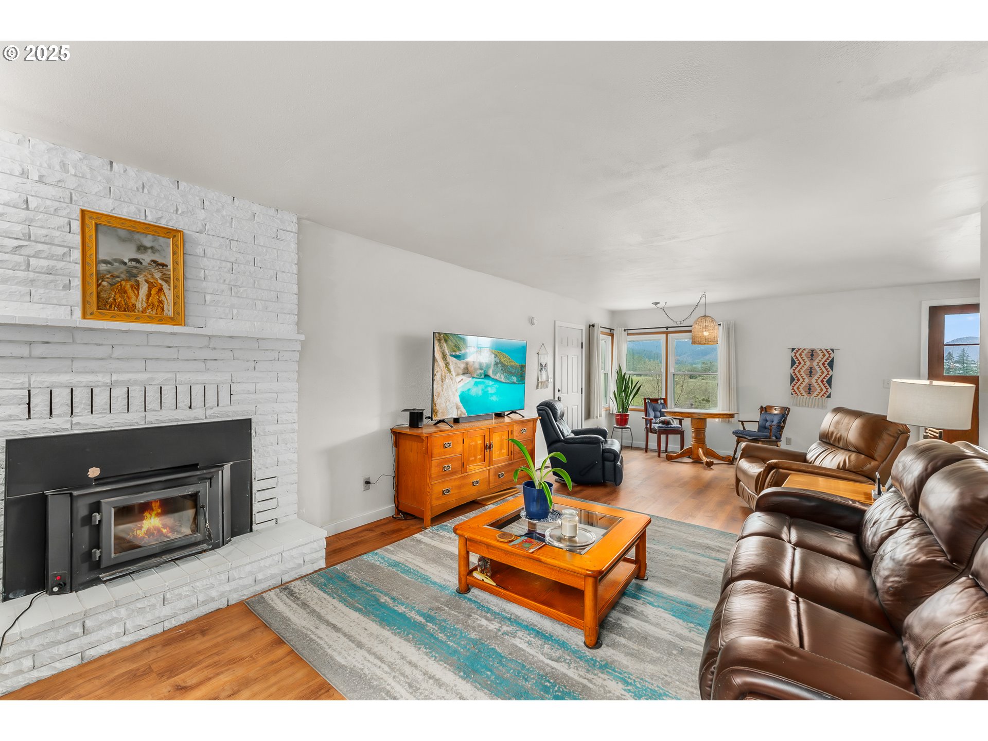 1056 Shoestring Road Riddle, OR 97469 - Photo 17 of 47