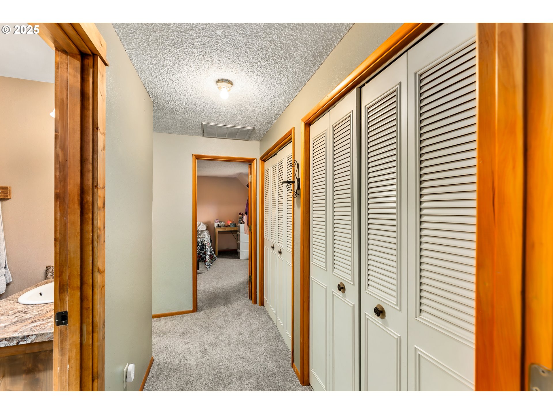 1056 Shoestring Road Riddle, OR 97469 - Photo 24 of 47
