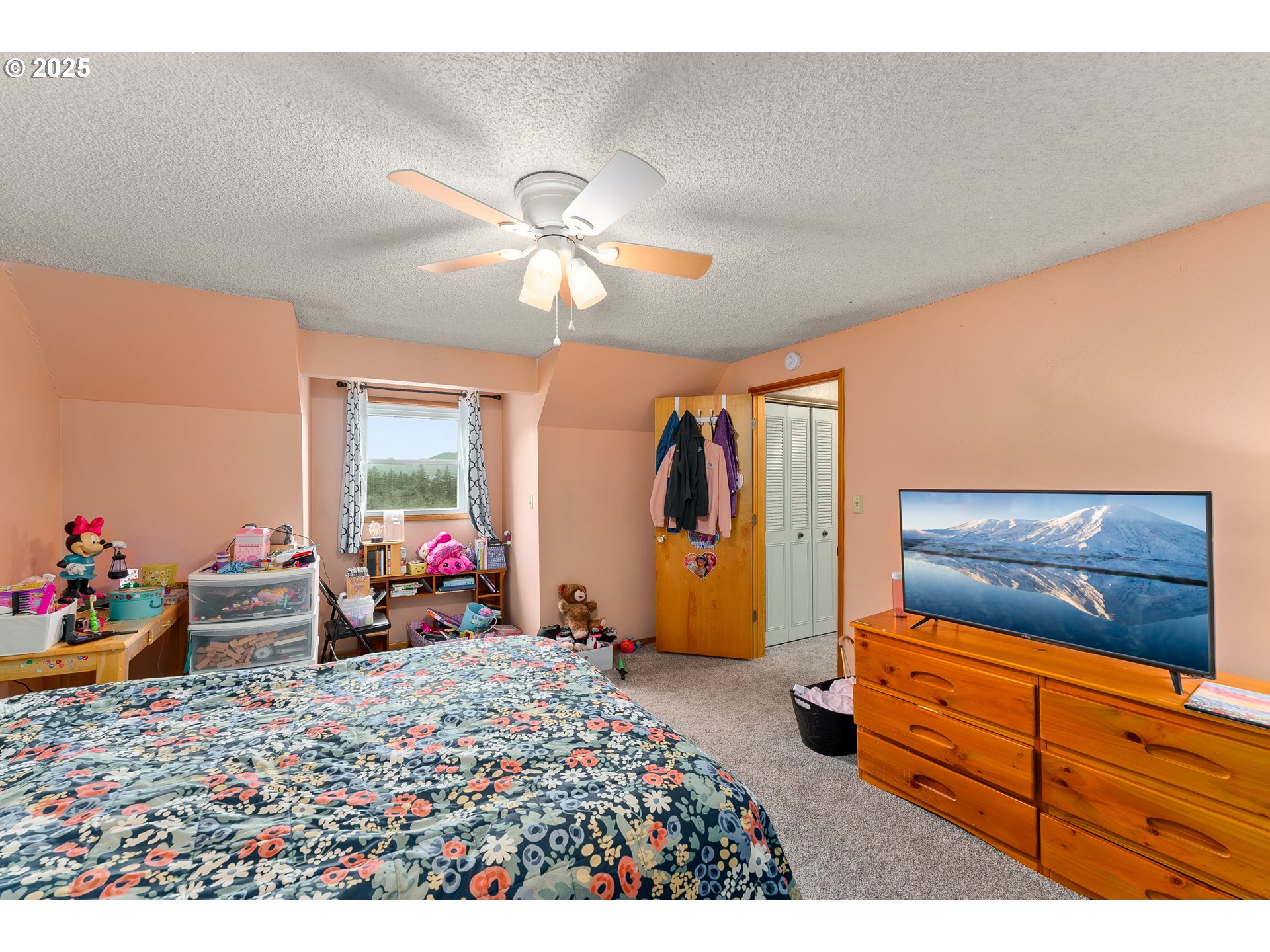 1056 Shoestring Road Riddle, OR 97469 - Photo 30 of 47