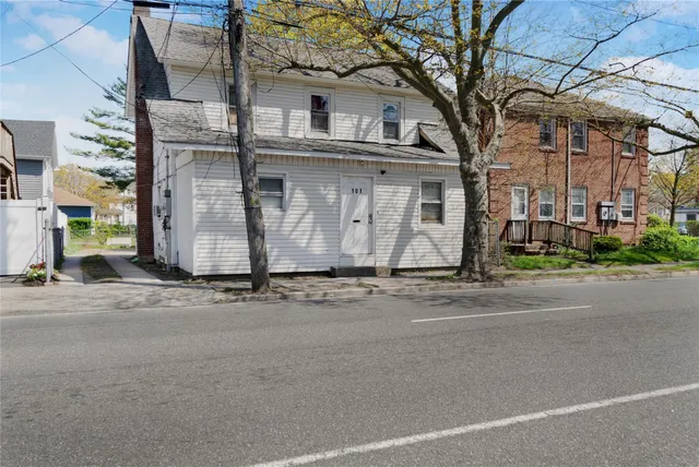 $650,000 | 101 Baldwin Road, Hempstead, NY 11550