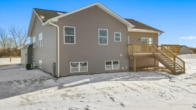 $359,900 | 1514 Lilac Lane, Harvard, IL 60033