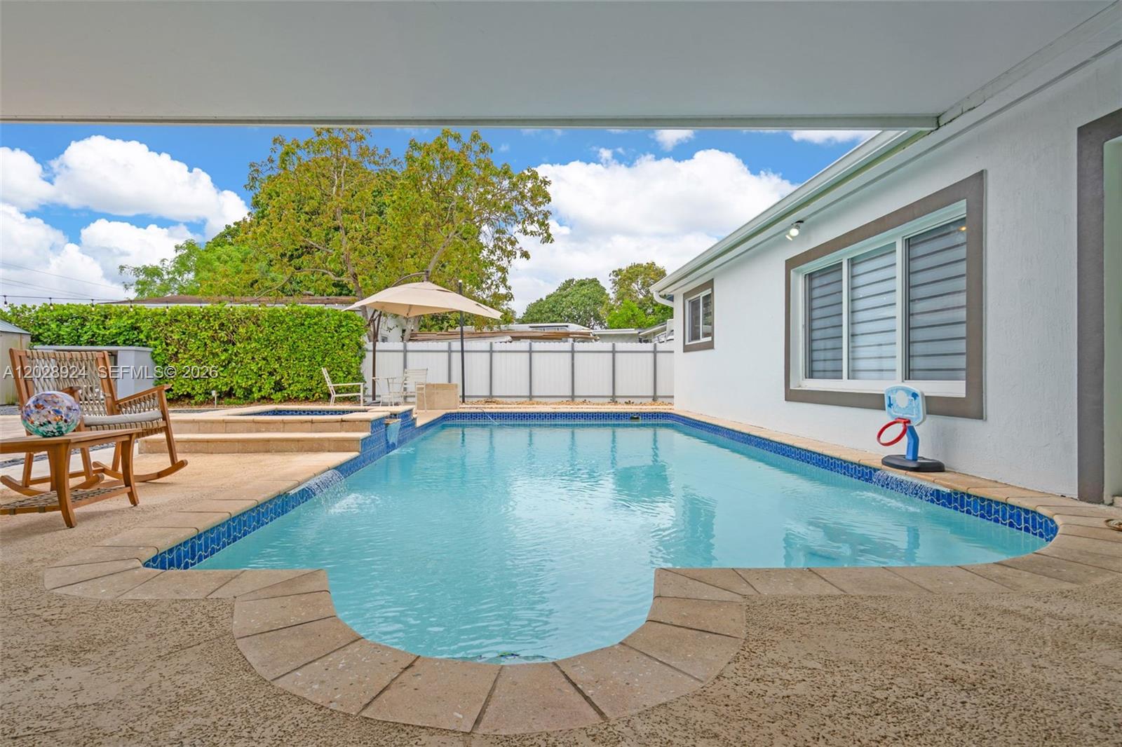 46 Northeast 164th Street Miami, FL 33162 - Photo 37 of 60