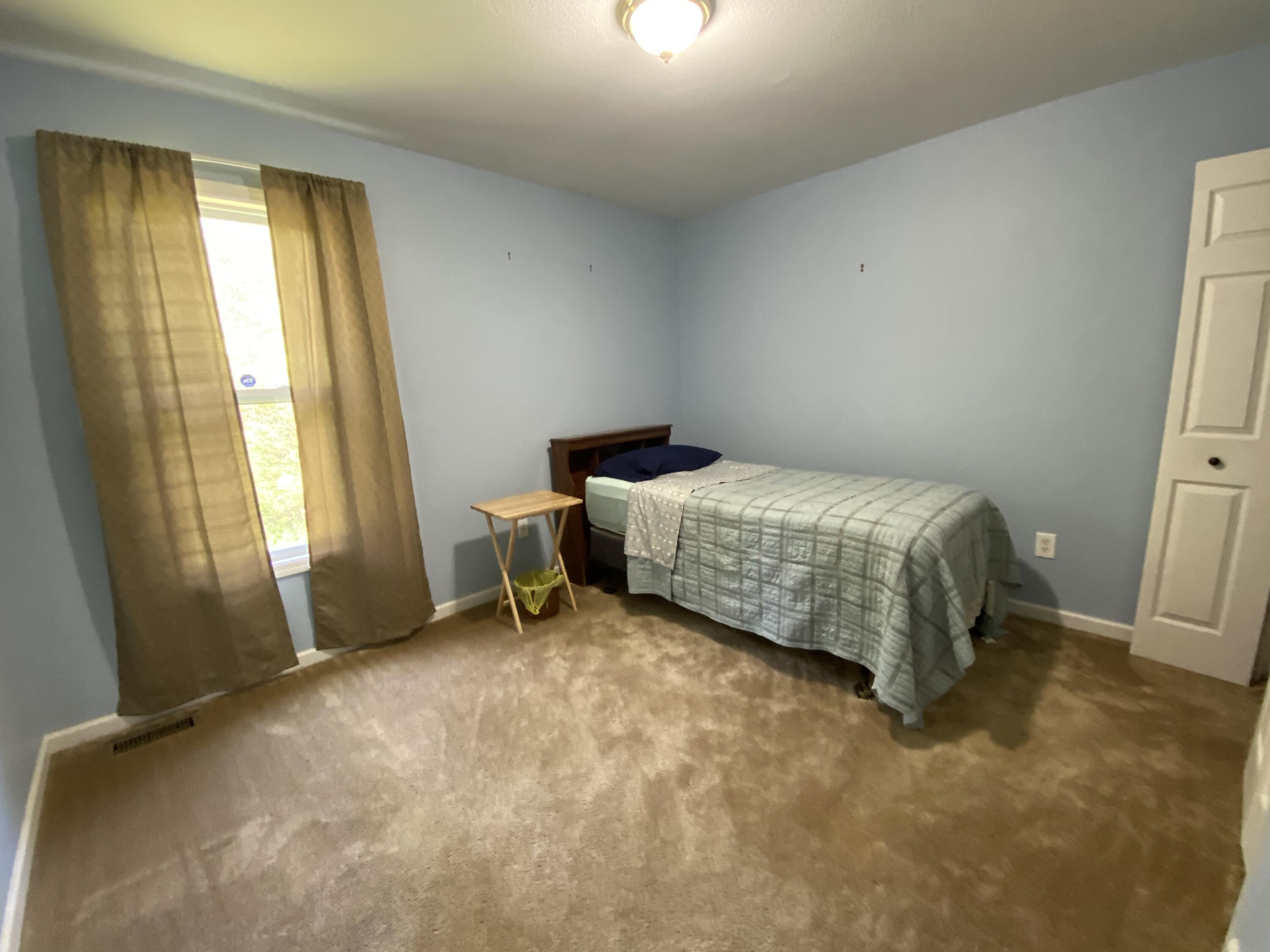 192 Sandy Hill Road La Follette, TN 37766 - Photo 13 of 17 B63B3410-58FF-4826-8800-E3CE9906232D