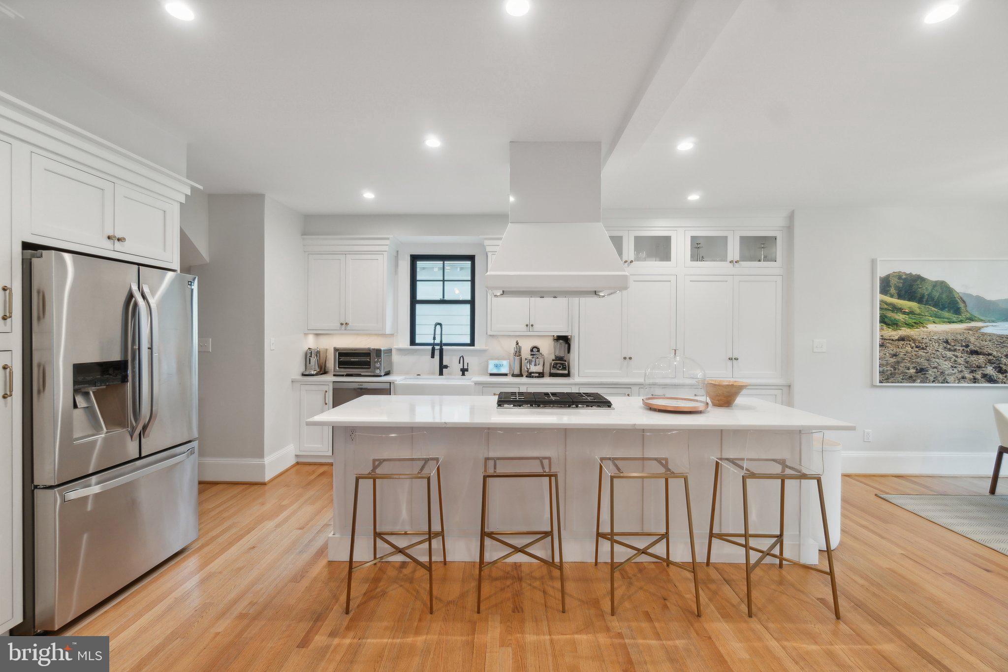 5712 MacArthur Boulevard Northwest Washington, DC 20016 - Photo 7 of 30 Gourmet Kitchen with Breakfast Island