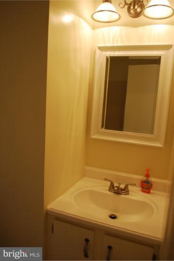 626 Clarks Run Road La Plata, MD 20646 - Photo 8 of 16 Bath
