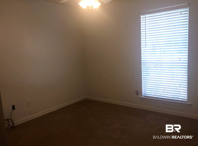 189 Robbins Boulevard Daphne, AL 36526 - Photo 13 of 17 Gallery Image 13