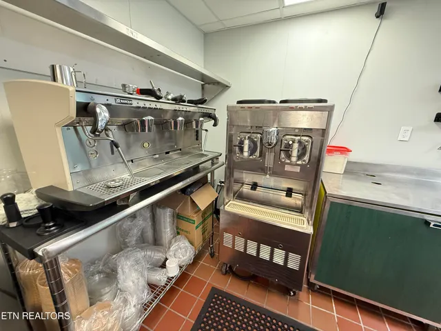 $175,000 | 145 Dollar Drive, Pennington Gap, VA 24277