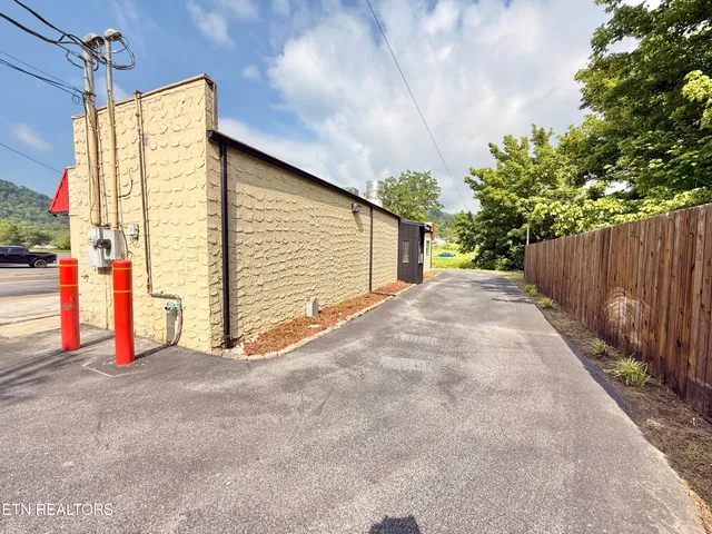 $175,000 | 145 Dollar Drive, Pennington Gap, VA 24277