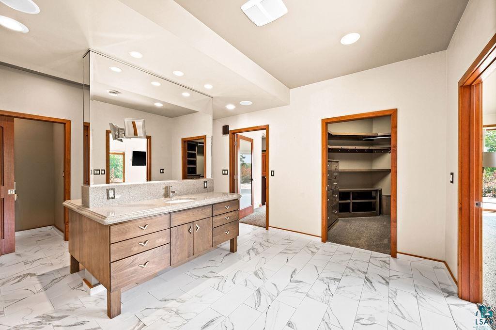 2670 Lindahl Road Duluth, MN 55810 - Photo 17 of 46