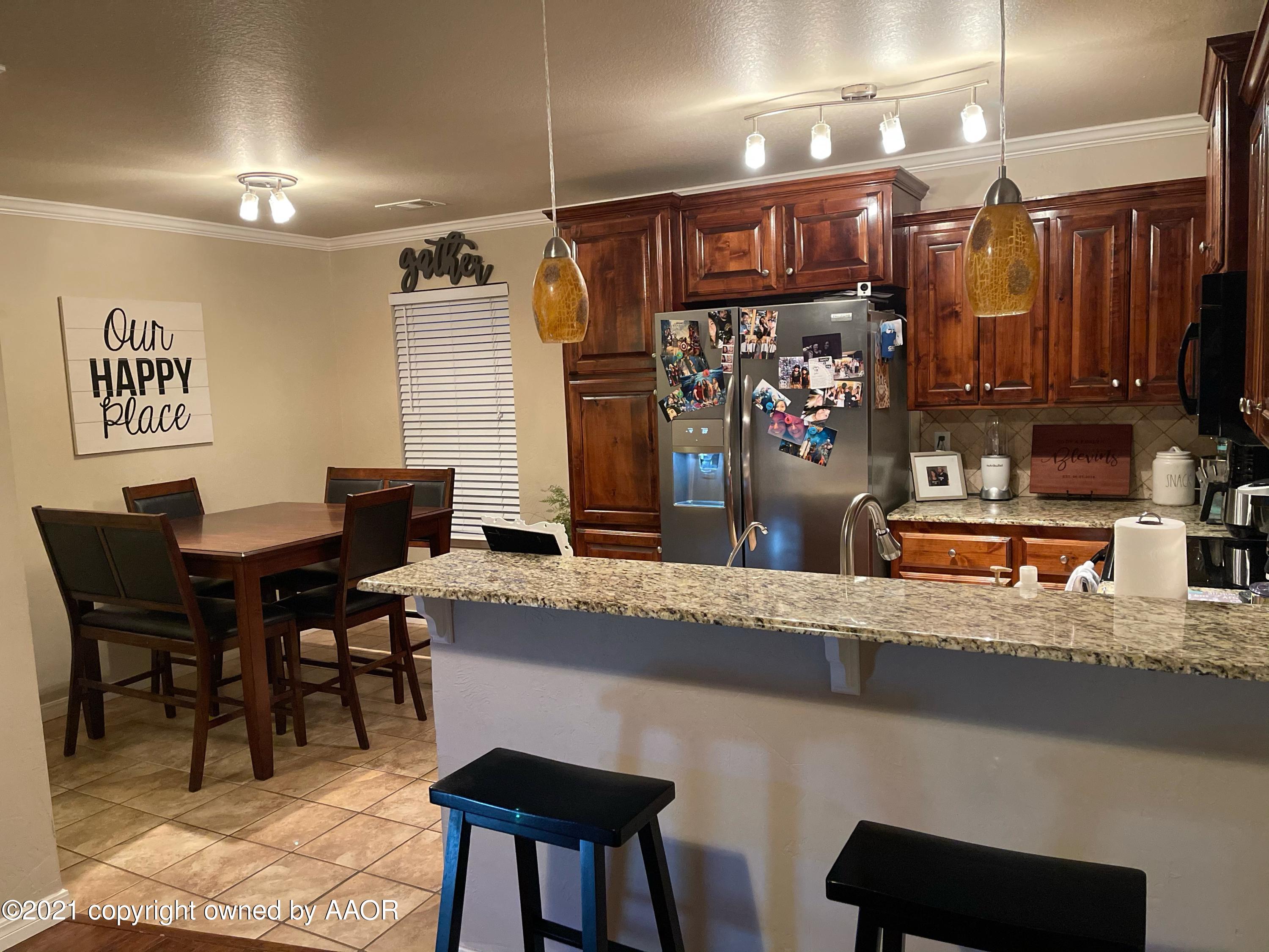 4209 Scotty Drive Amarillo, TX 79110 - Photo 5 of 10 kitchen