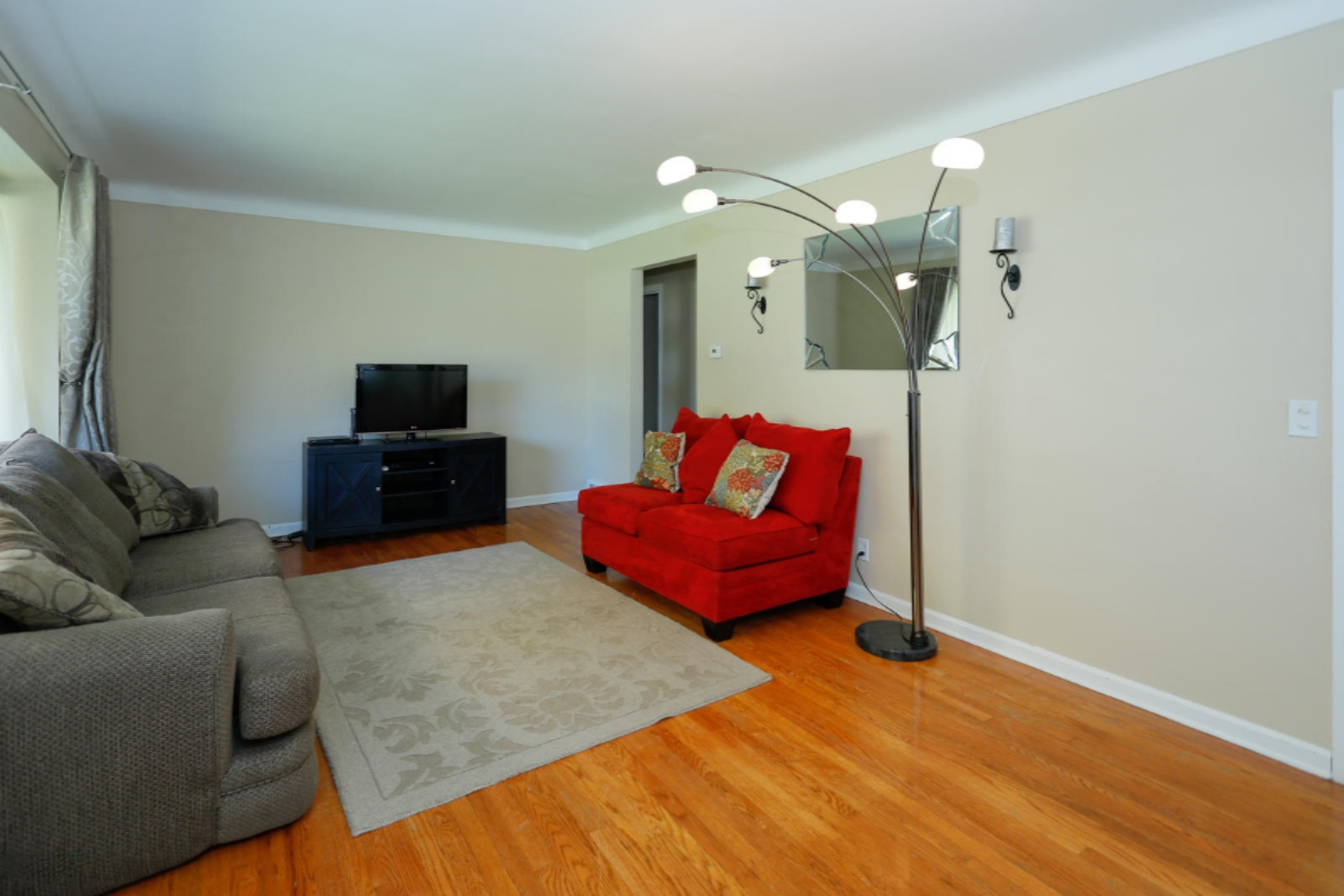 2118 Banbury Road Kalamazoo, MI 49001 - Photo 4 of 20 2118 Banbury Rd-104