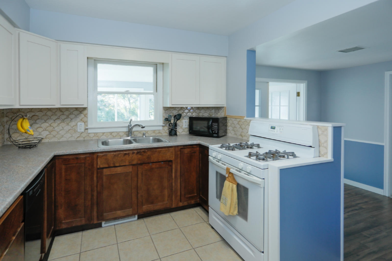 2118 Banbury Road Kalamazoo, MI 49001 - Photo 8 of 20 2118 Banbury Rd-108