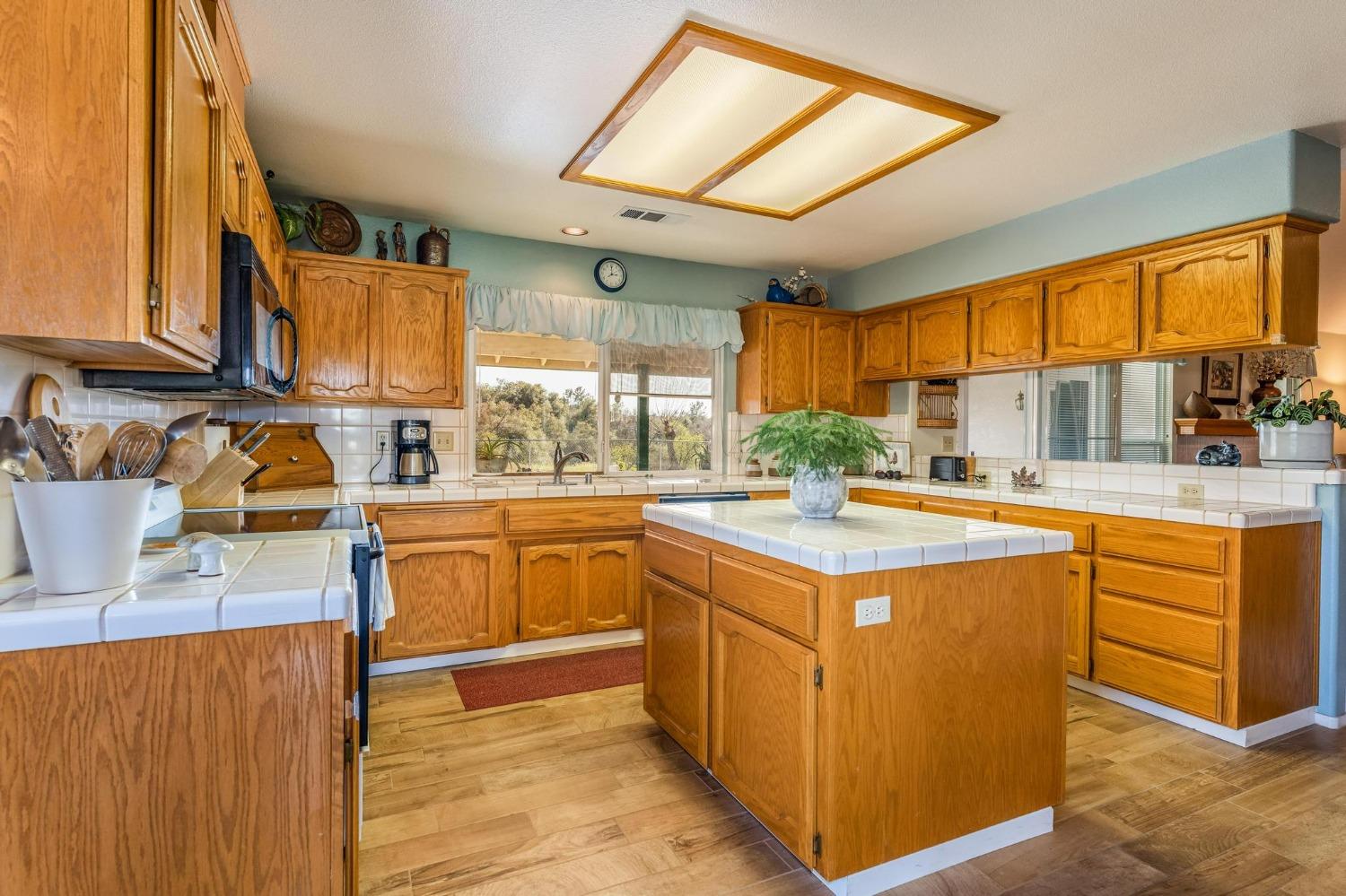 46924 Chukchansi Road Coarsegold, CA 93614 - Photo 19 of 42 Gallery Image 19