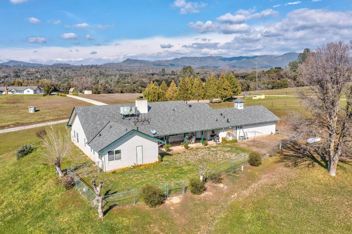 46924 Chukchansi Road Coarsegold, CA 93614 - Photo 5 of 42 Gallery Image 5
