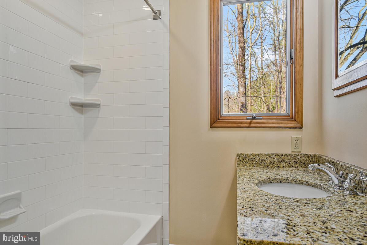 17082 Prince Frederick Road Hughesville, MD 20637 - Photo 18 of 39