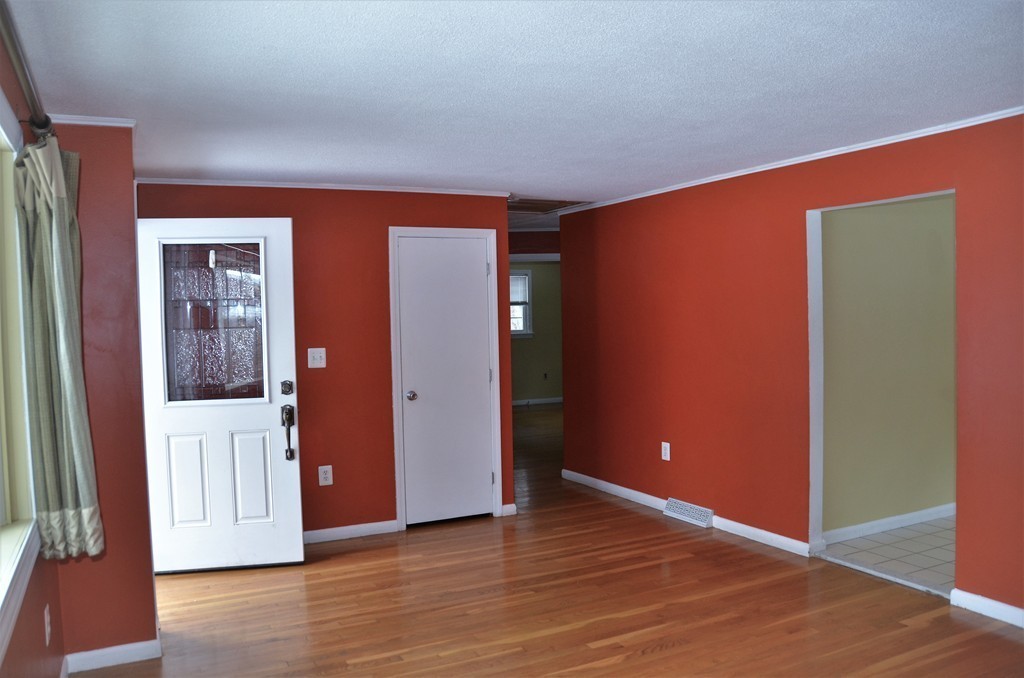 9 Bayberry Road Westford, MA 01886 - Photo 8 of 28 Gallery Image 8