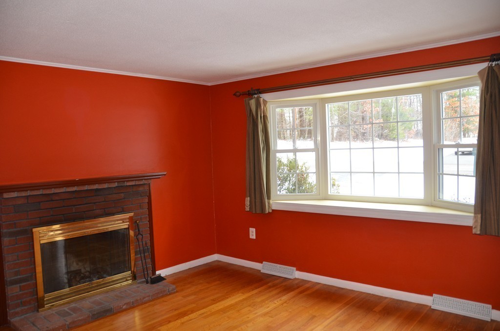 9 Bayberry Road Westford, MA 01886 - Photo 10 of 28 Gallery Image 10
