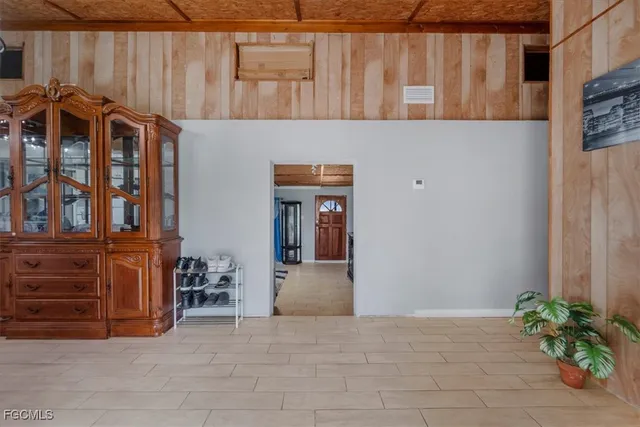 a view of an outdoor space