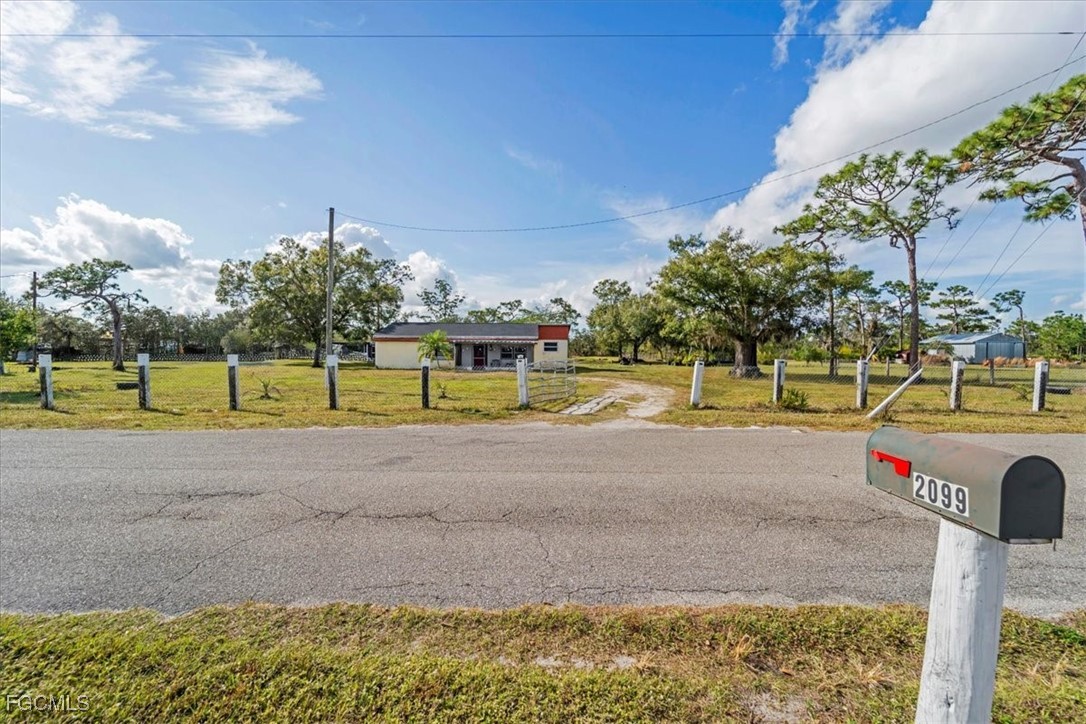 2099 Summerall Road LaBelle, FL 33935 - Photo 5 of 36