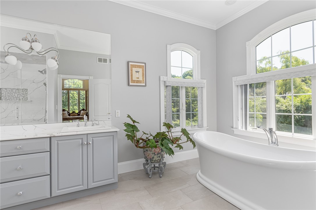 8 Steeple Lane Lincoln, RI 02865 - Photo 16 of 42