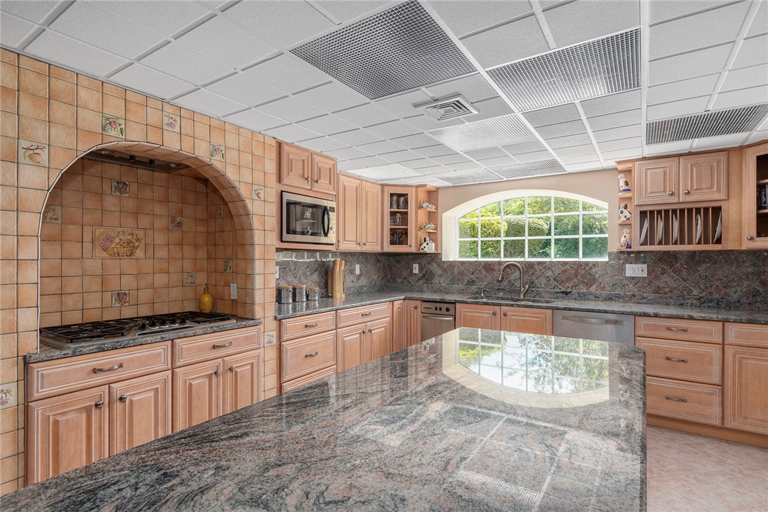 8 Steeple Lane Lincoln, RI 02865 - Photo 29 of 42