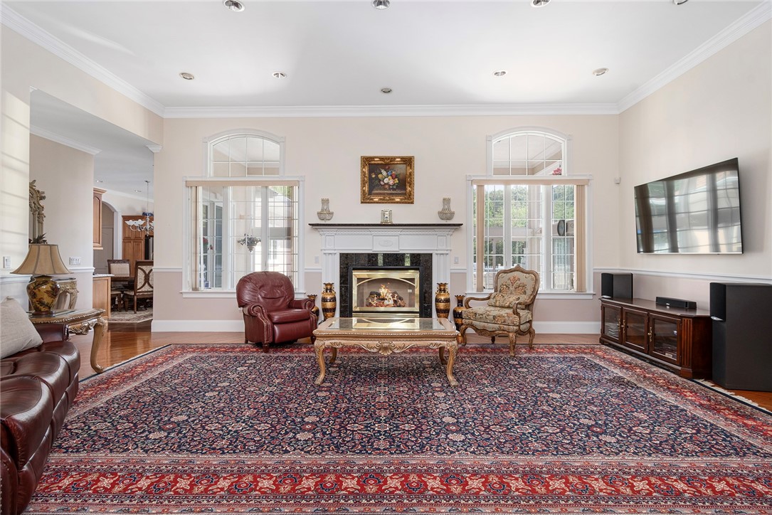 8 Steeple Lane Lincoln, RI 02865 - Photo 7 of 42