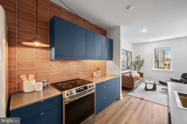 $2,525 | 2456 Frankford Avenue, Unit 8, Philadelphia, PA 19125