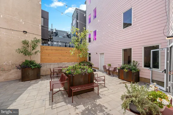 $2,525 | 2456 Frankford Avenue, Unit 8, Philadelphia, PA 19125