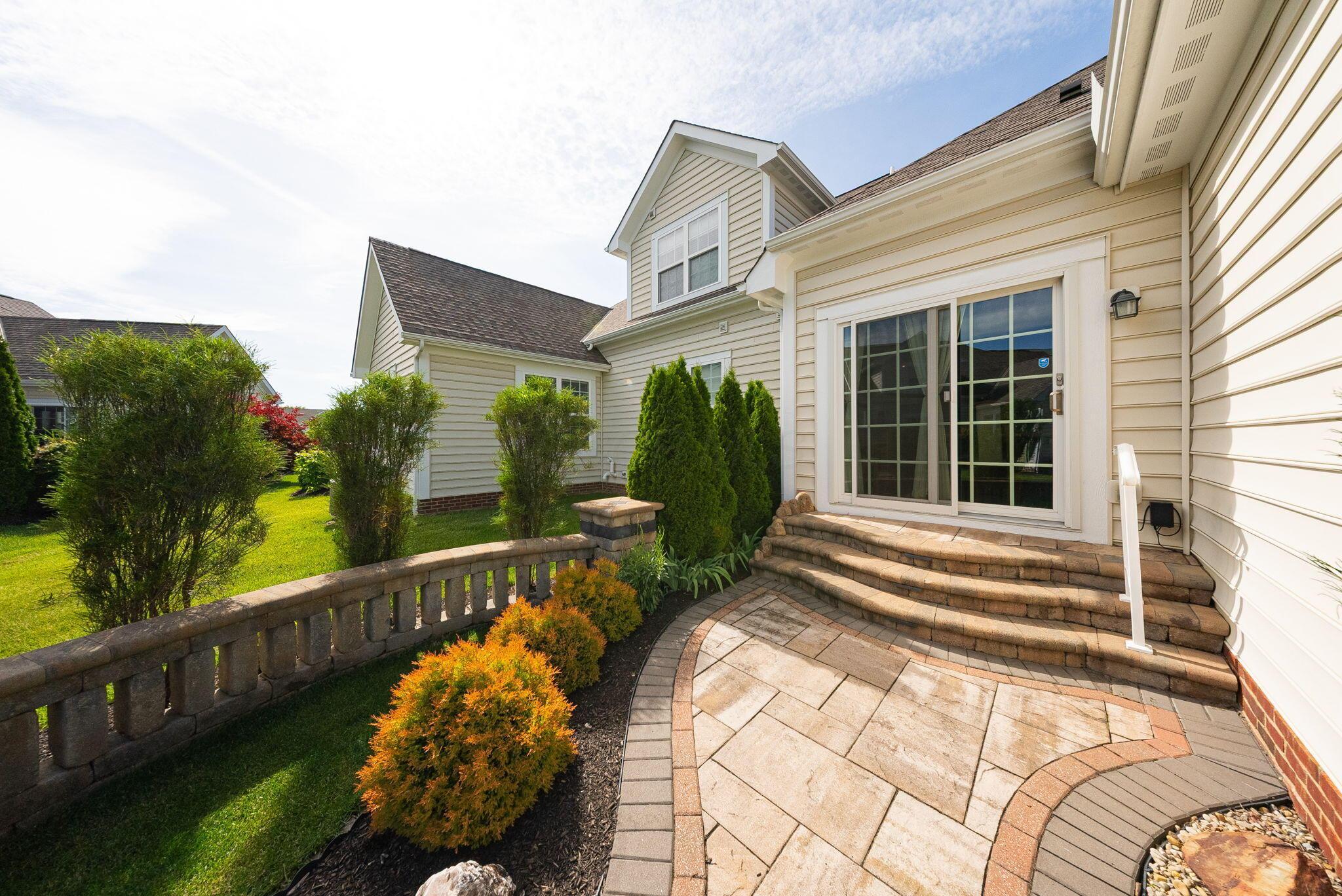 6183 Ray's Way, Unit 25 Hilliard, OH 43026 - Photo 62 of 88 Backyard - Patio
